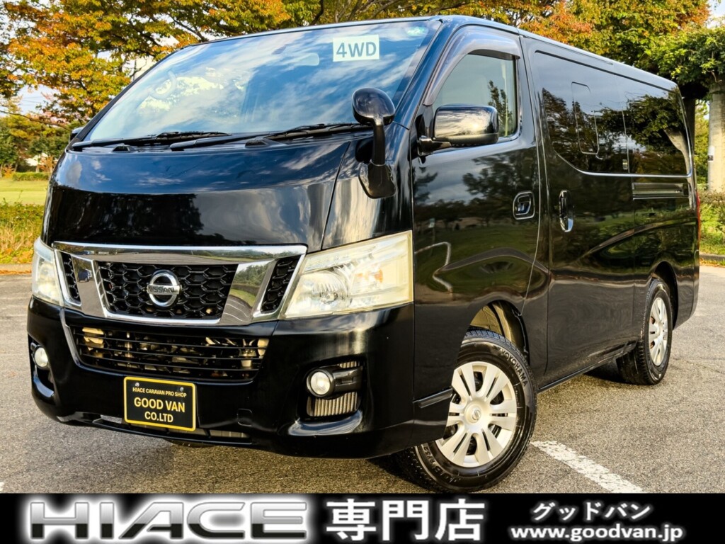 ハイエース・キャラバン4WDディーゼル　中古バン80台以上展示☆全国最大級の専門在庫。GOODVANが厳選した1台です　　　切替４ＷＤ　ディーゼルターボ　修復歴無し　関西仕入れ　５人乗り　オートマ　フォグ　オートクローザー　電動格納ミラー　キーレス　スマートキー　プッシュスタート　Ｗエアコン　ＥＴＣ　ＴＶ　ＤＶＤ　ＢＴ接続